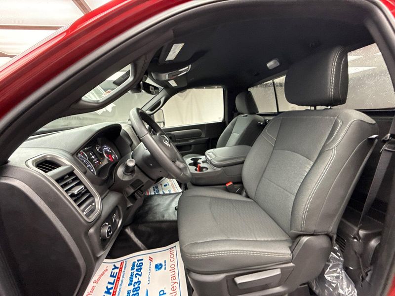 2025 RAM 2500 Tradesman Regular Cab 4x4 8