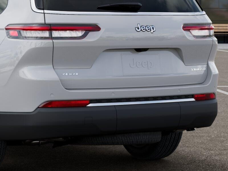 New 2026 Jeep Grand Cherokee L Limited 4x4Image 39