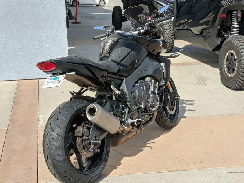 Used 2023 Yamaha MT-10 CA Image 17