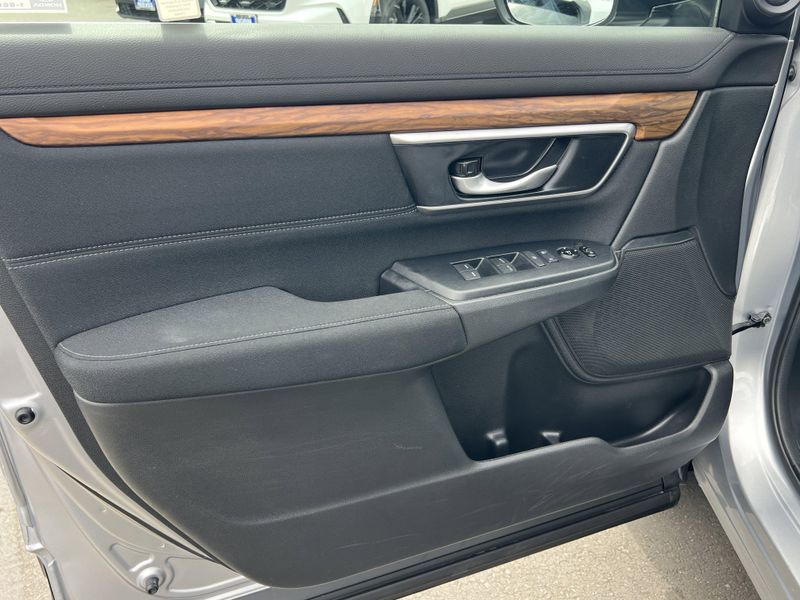Used 2019 Honda CR-V EXImage 4