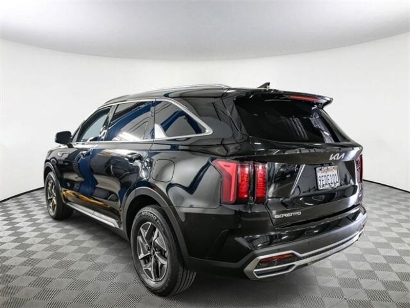 Used 2023 Kia Sorento Hybrid EXImage 6