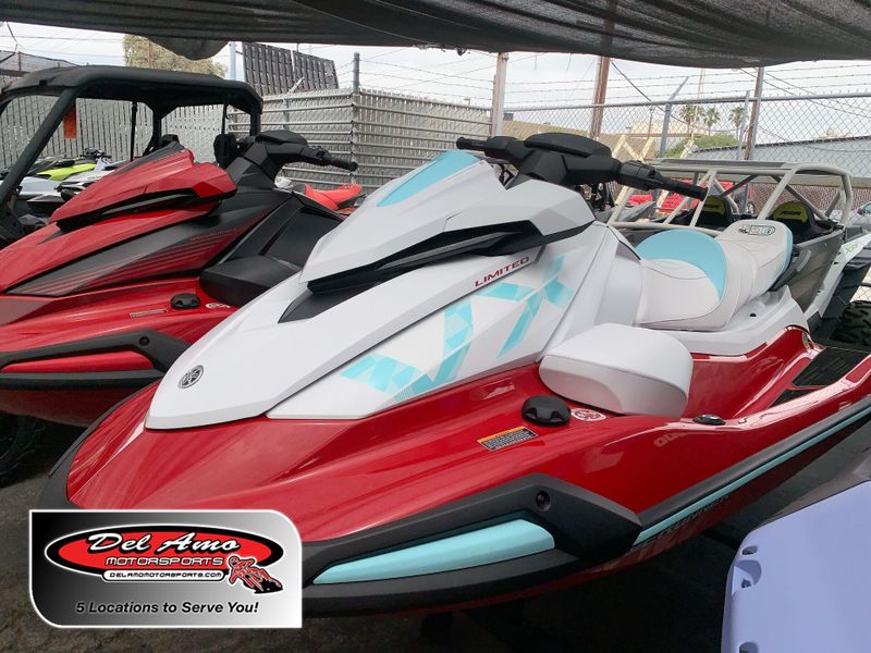 New 2025 Yamaha VX LIMITED Image 1