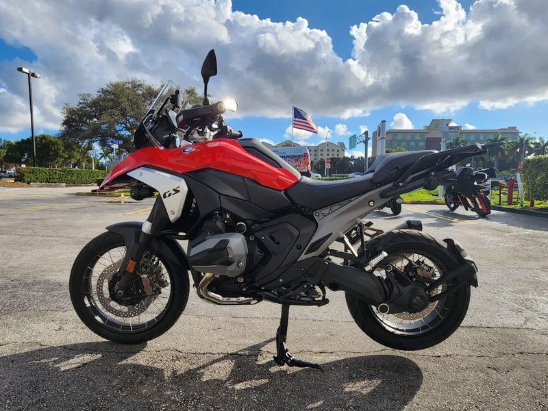 2026 BMW R 1300 GSImage 5