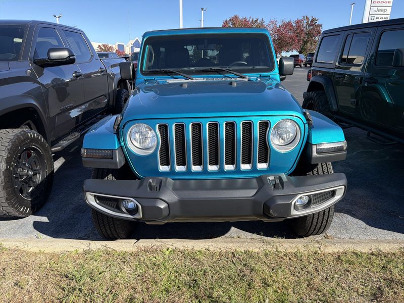 Used 2020 Jeep Wrangler Unlimited SaharaImage 2