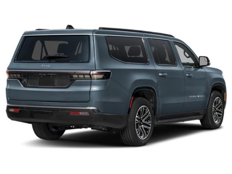 2027 Jeep Grand Wagoneer Long Wheelbase 4x4Image 3
