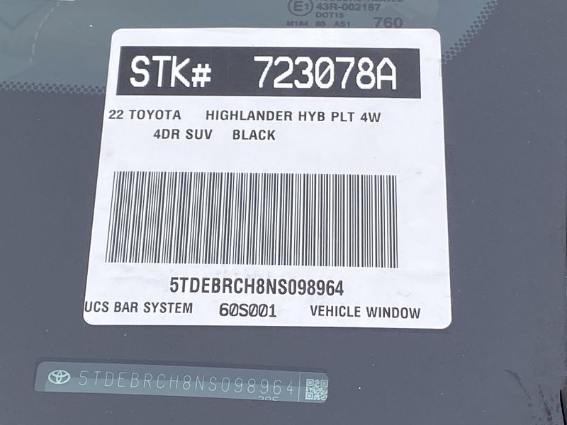 2022 Toyota Highlander PlatinumImage 33