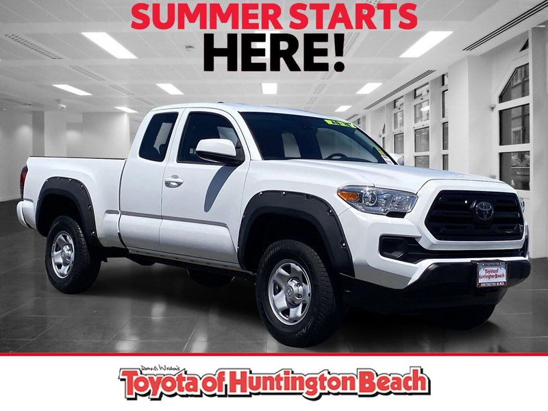 Used 2018 Toyota Tacoma Image 1