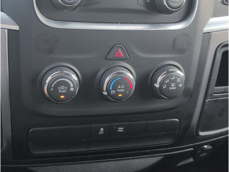 2022 RAM 1500 Classic SLTImage 16