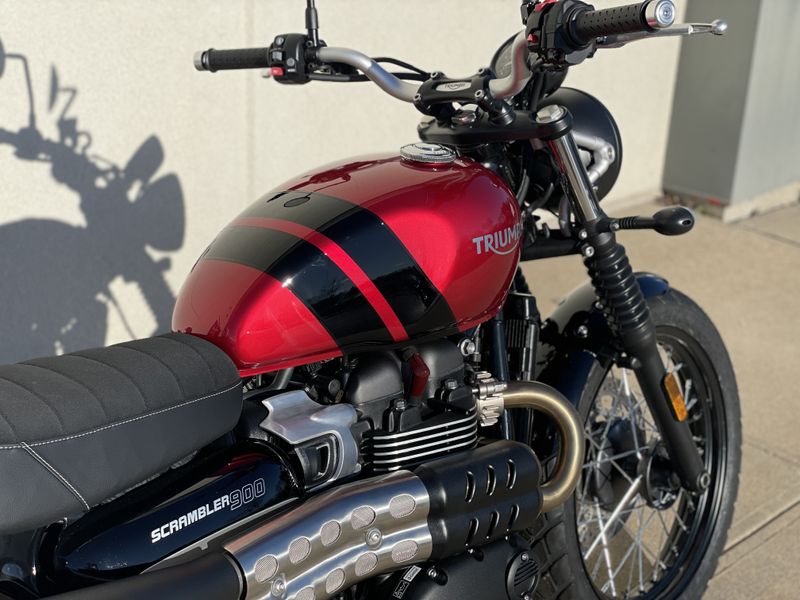 2023 Triumph SCRAMBLER 900 in a Carnival Red / Jet Black exterior color. Cross Country Powersports 732-491-2900 crosscountrypowersports.com 