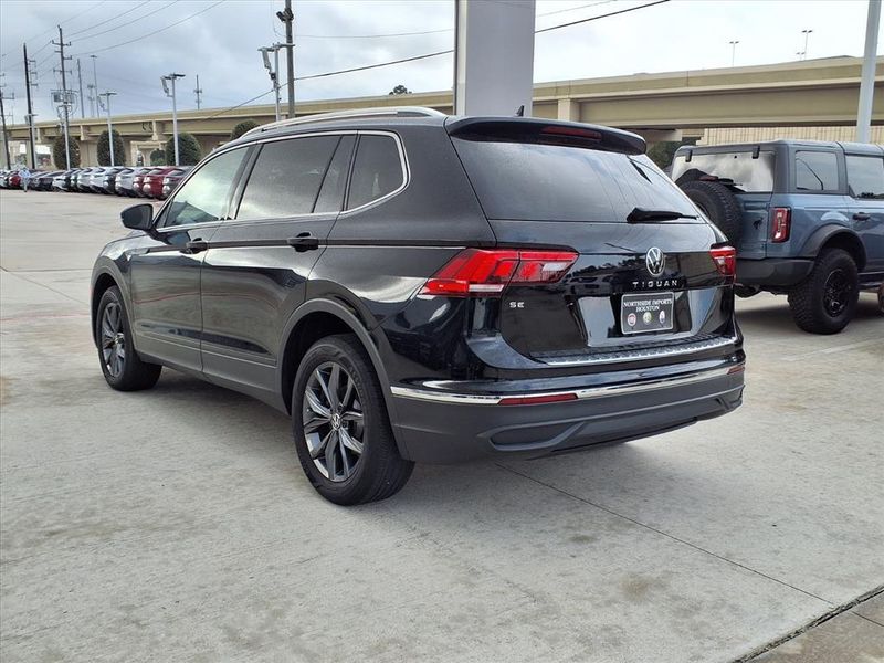 Used 2022 Volkswagen Tiguan 2.0T SEImage 2
