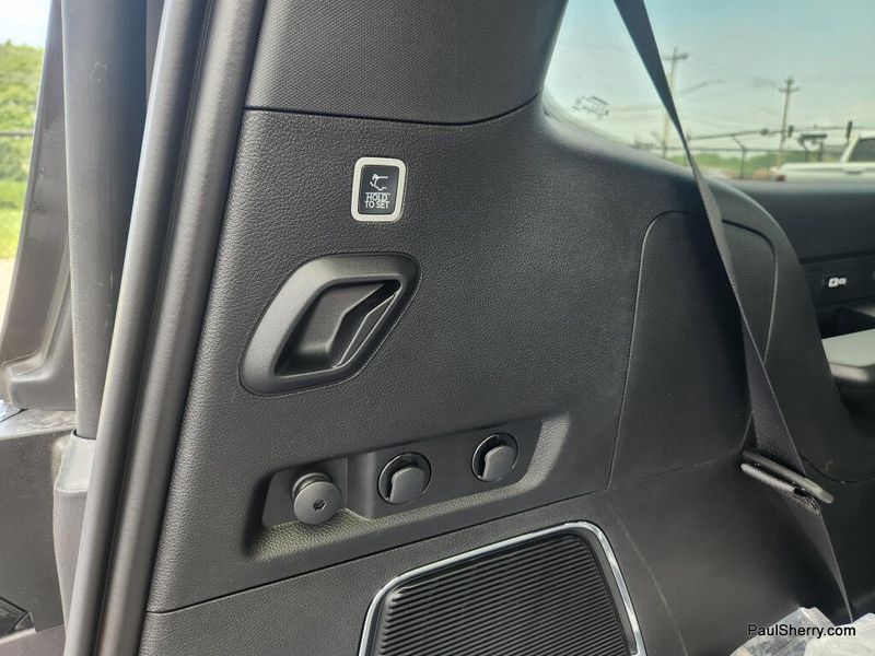 2026 Jeep Grand Wagoneer Upland 4x4