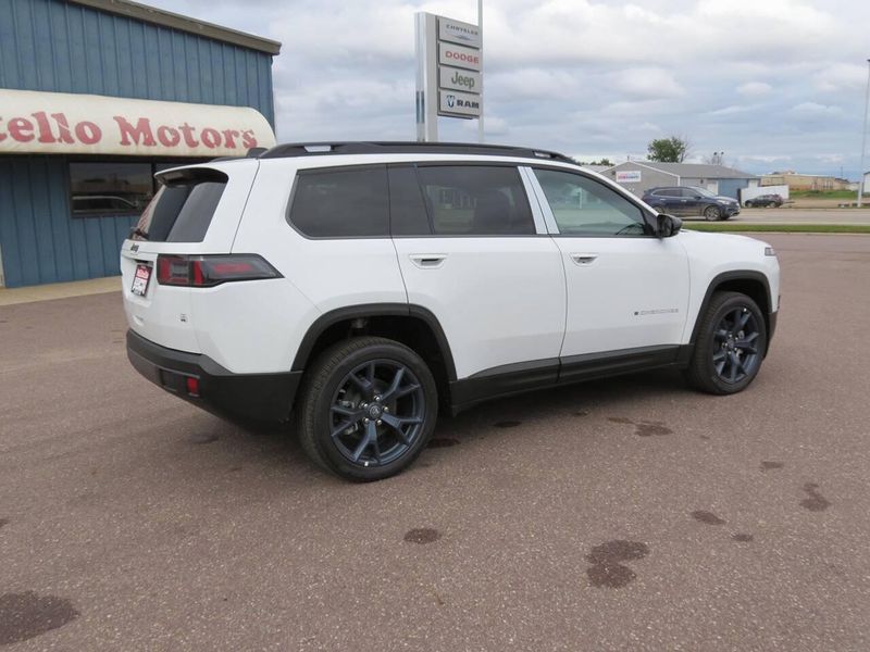 New 2026 Jeep Cherokee 85th Anniversary Edition 4x4Image 4