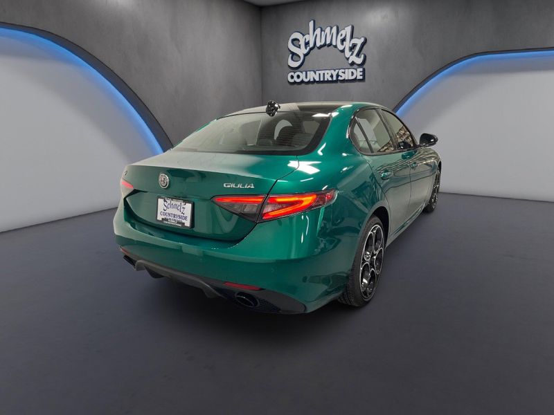 New 2026 Alfa Romeo Giulia AwdImage 10