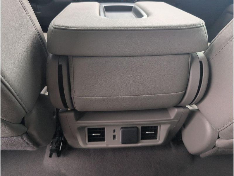 Used 2025 GMC Sierra 1500 SLTImage 36