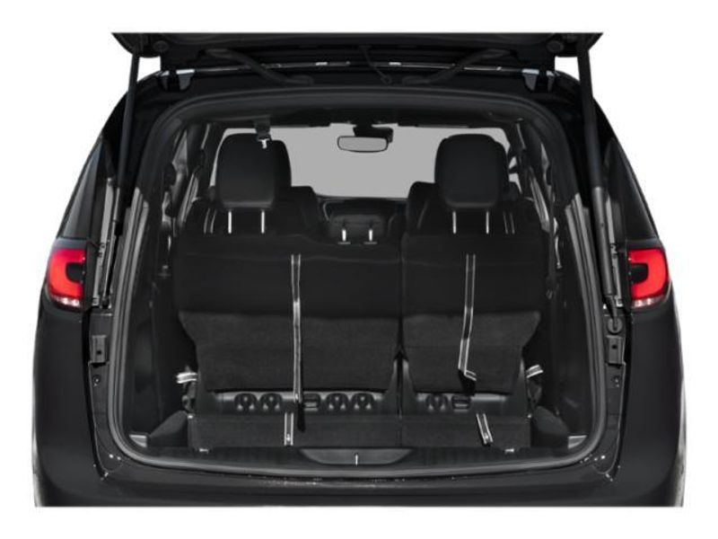 2026 Chrysler Pacifica LimitedImage 10