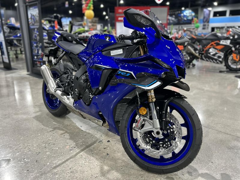 New 2025 Yamaha YZF-R1 Image 14