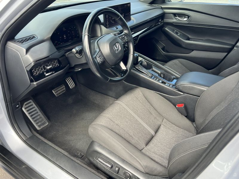 Used 2023 Honda Accord Hybrid SportImage 3
