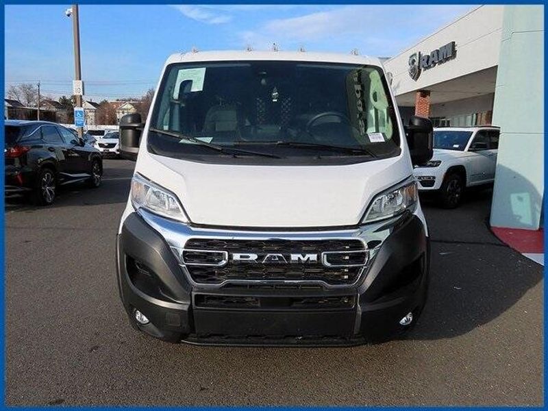 2023 RAM ProMaster 2500 BaseImage 3