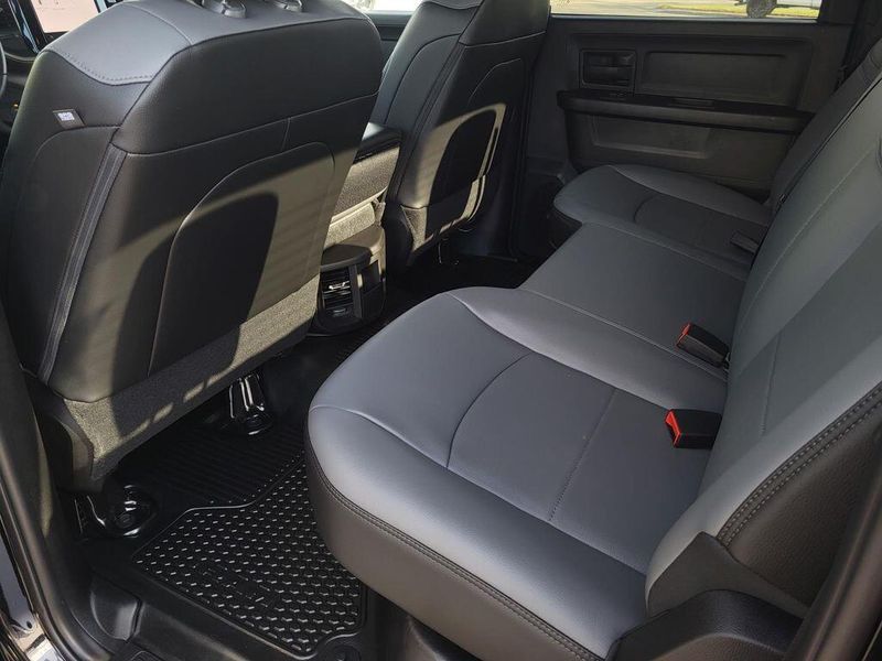 2025 RAM 2500 Tradesman Crew Cab 4x4 6