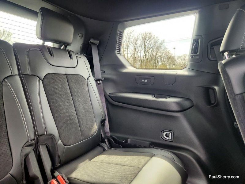 2025 Jeep Grand Cherokee L Altitude X 4x4Image 33