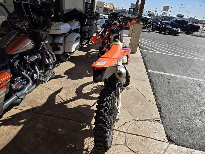 USED 2024 KTM XC 450 FW Image 7