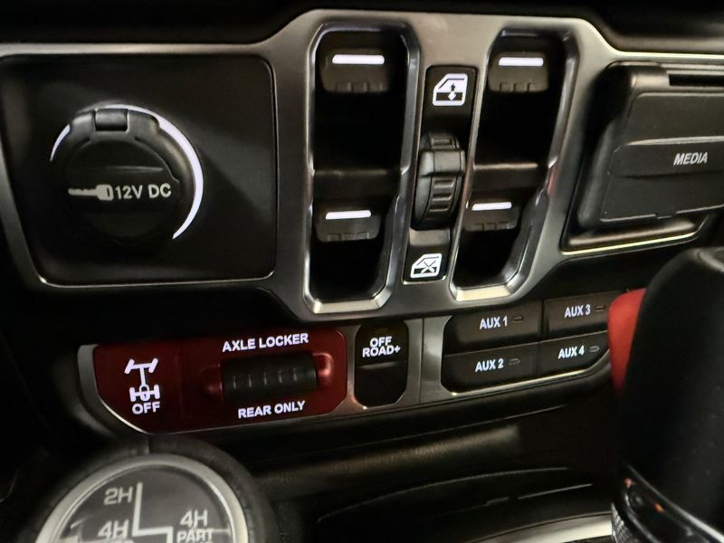 New 2026 Jeep Gladiator Mojave X 4x4Image 34