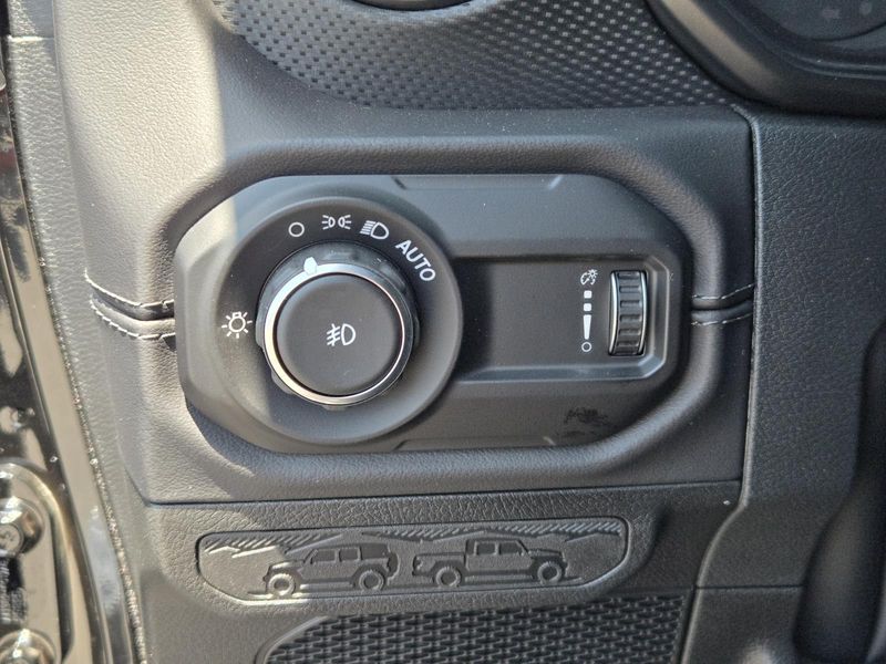 New 2026 Jeep Wrangler 4-door Rubicon X