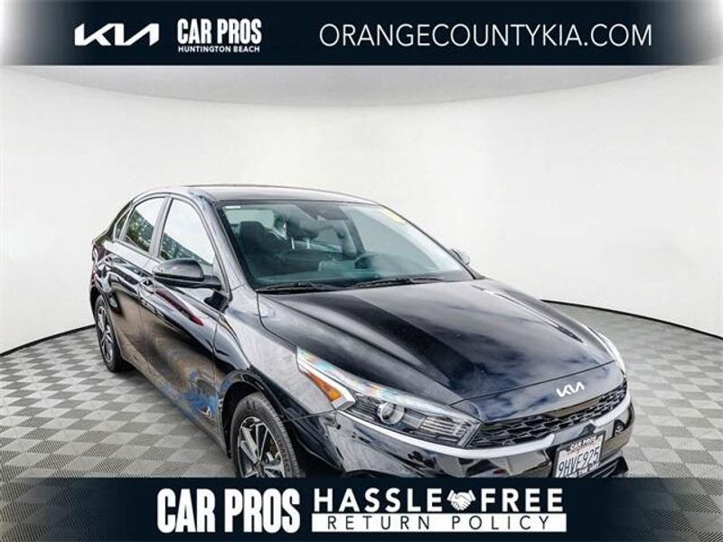 Used 2023 Kia Forte LXSImage 1