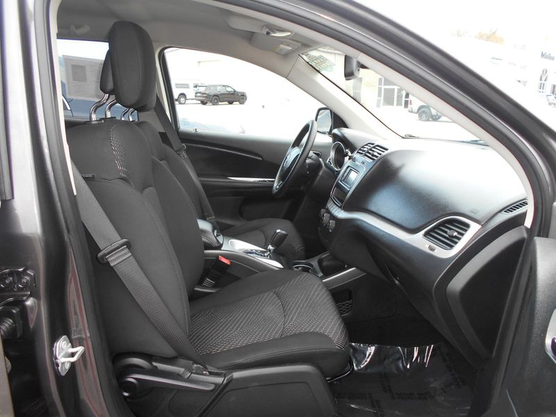 2020 Dodge Journey SEImage 27