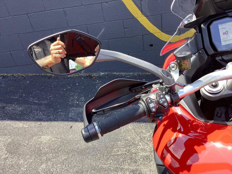 New 2025 Ducati MULTISTRADA V4 