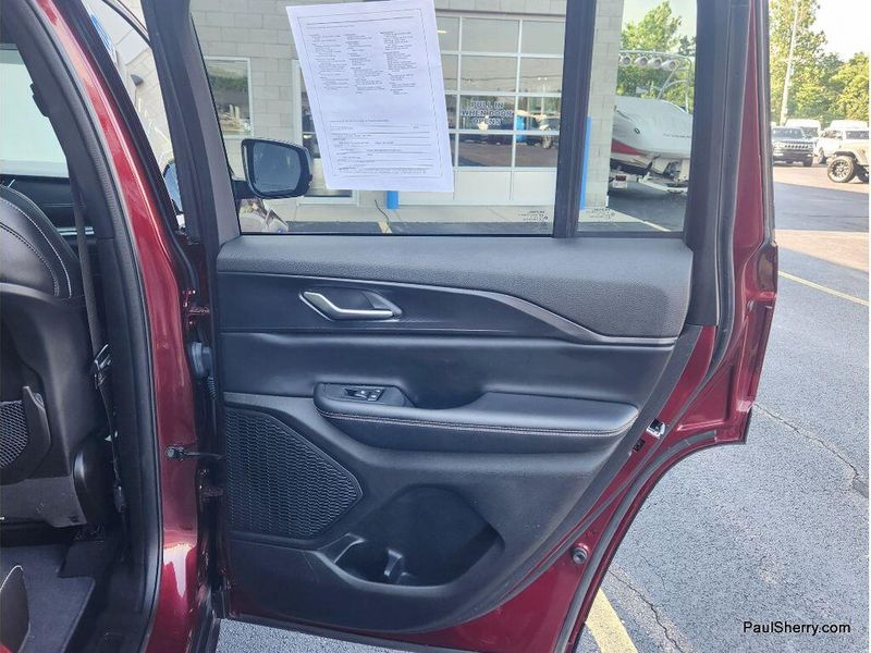 Used 2023 Jeep Grand Cherokee Altitude X