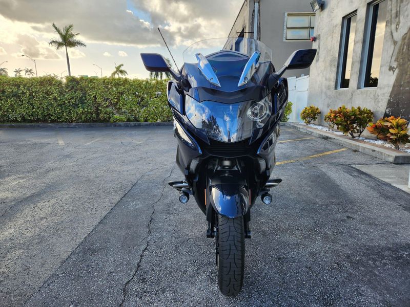 2019 BMW K 1600 B  in a IMPERIAL BLUE METALLIC exterior color. BMW Motorcycles of Miami 786-845-0052 motorcyclesofmiami.com 