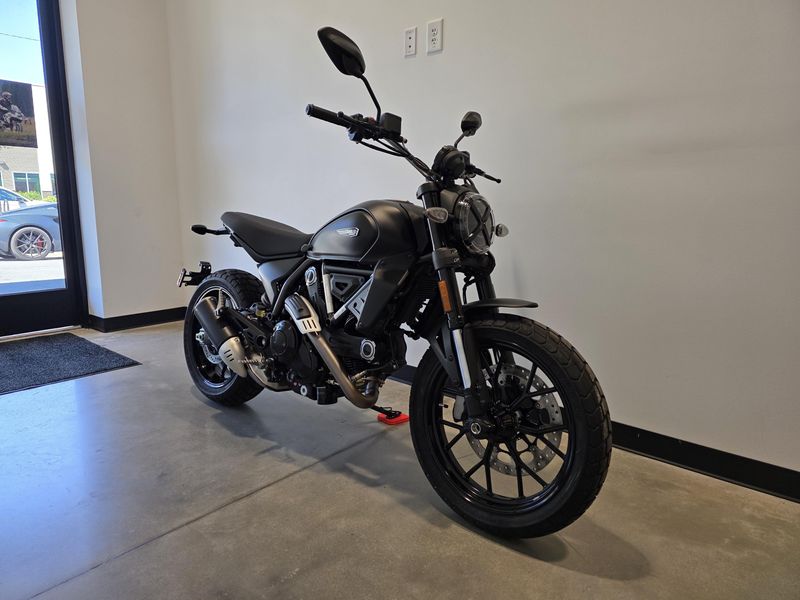New 2025 Ducati Scrambler Icon Dark 