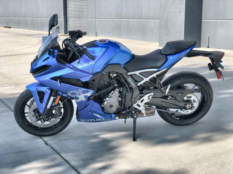 New 2026 Suzuki GSX-8R Image 14