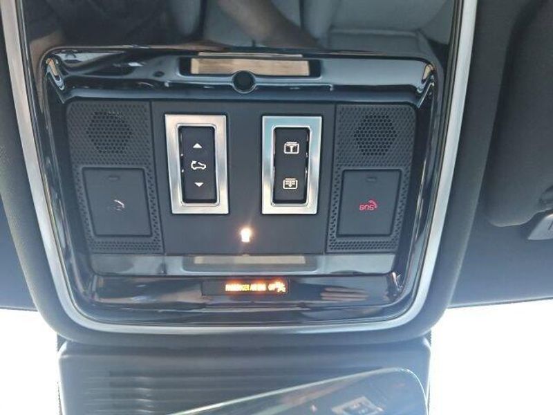 2023 Land Rover Range Rover Velar R-Dynamic S