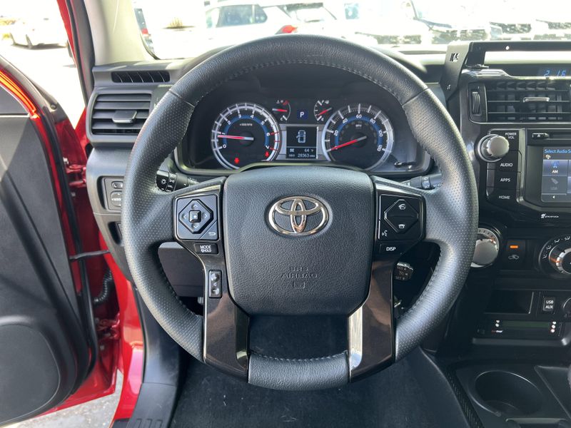2019 Toyota 4Runner TRD Off Road PremiumImage 10