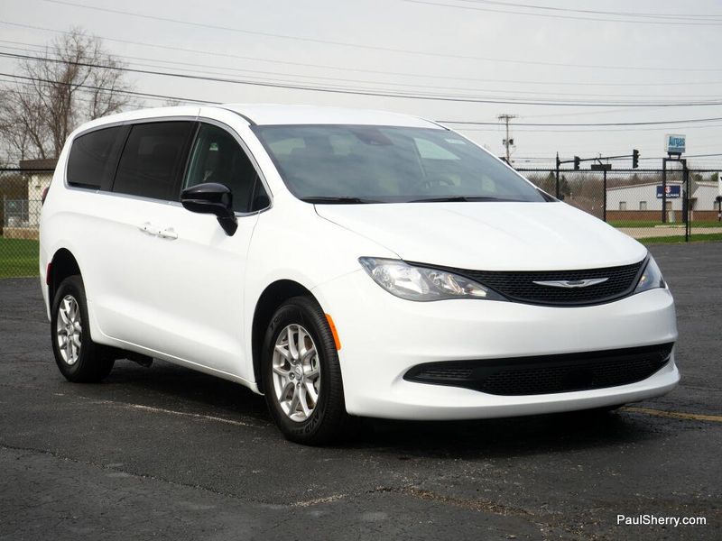 New 2026 Chrysler Voyager Lx