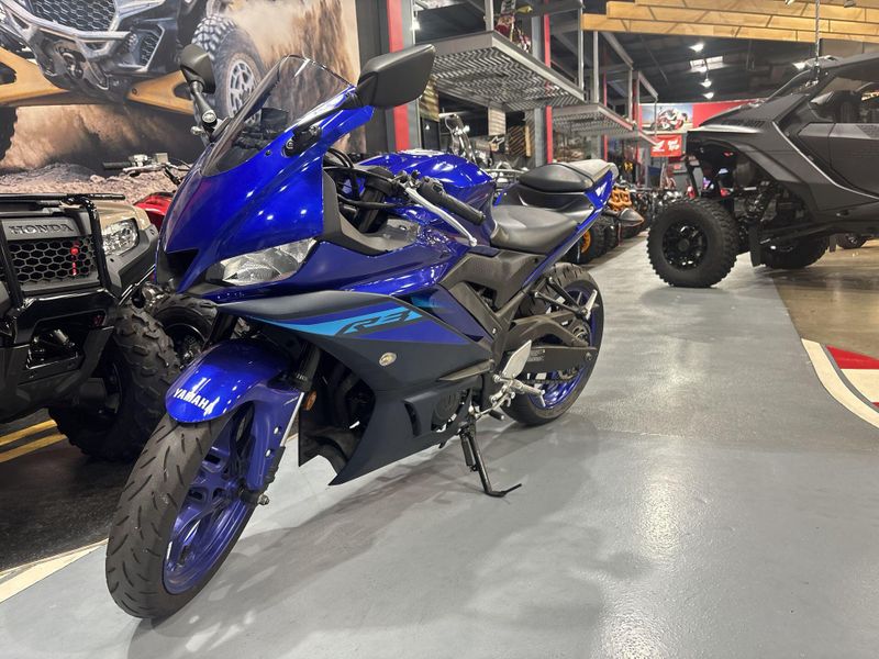 Used 2024 Yamaha YZF-R3 ABS Image 10