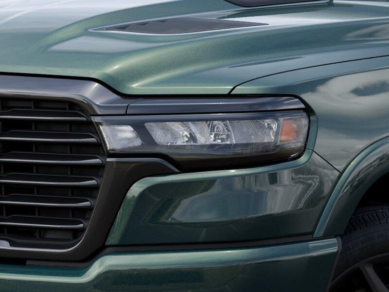 New 2026 RAM 1500 Laramie Crew Cab 4x4 5'7' Box