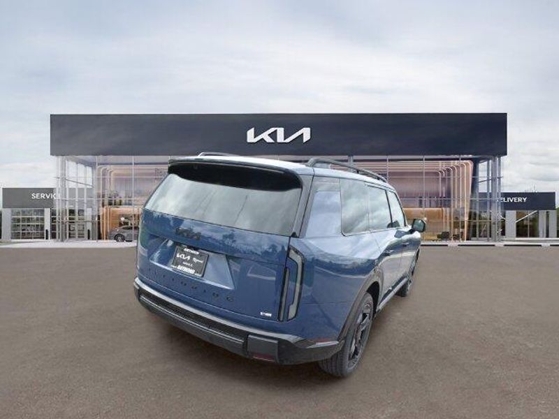 New 2027 Kia Telluride Hybrid X-Line SX PrestigeImage 4