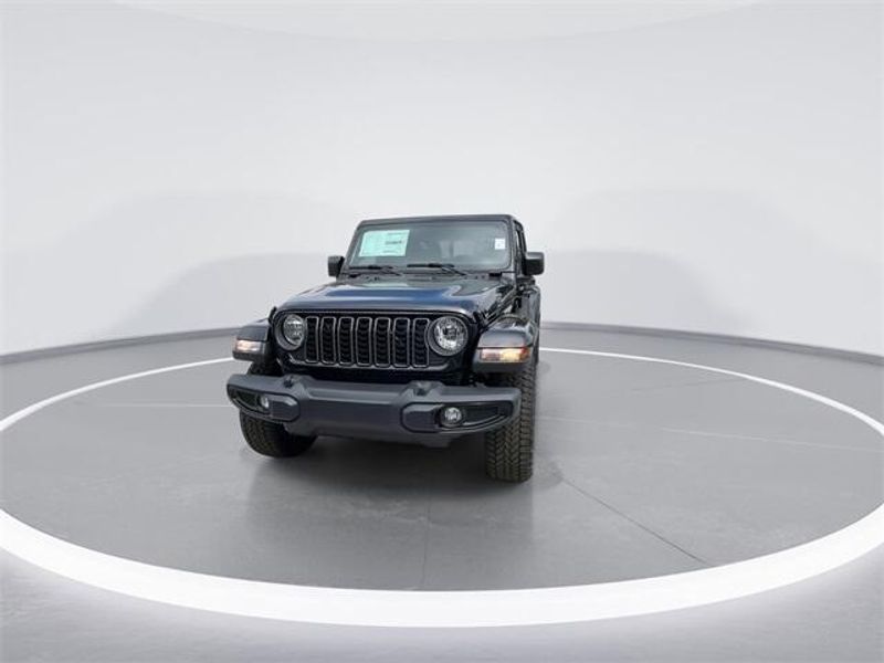 2025 Jeep Gladiator Nighthawk 4x4Image 3