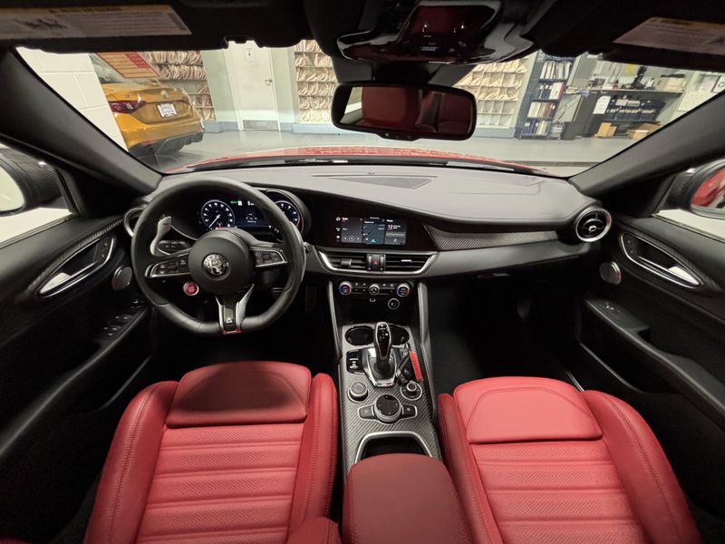 New 2024 Alfa Romeo Giulia Quadrifoglio Carbon RwdImage 15