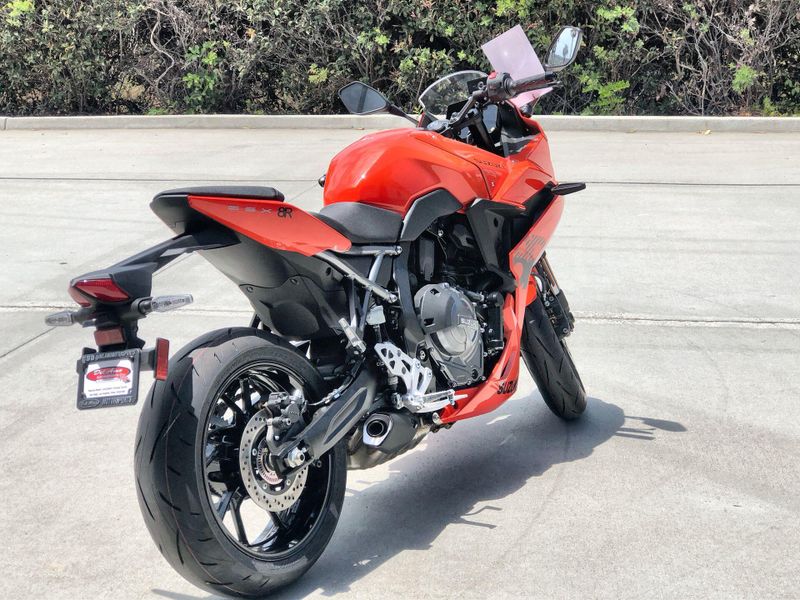 New 2026 Suzuki GSX 8R Image 17
