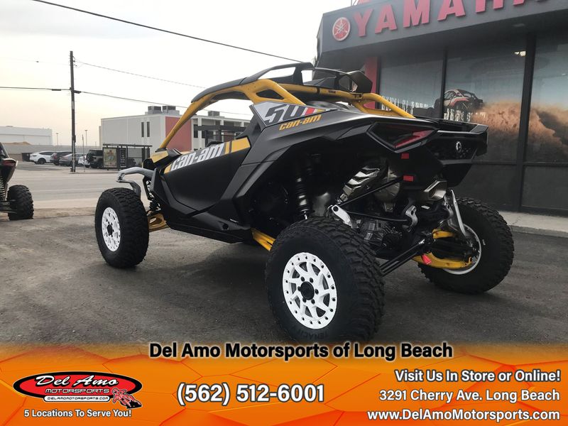 2024 Can-Am 7ARA  in a CARBON BLACK & NEO YELLOW exterior color. Del Amo Motorsports of Long Beach (562) 362-3160 delamomotorsports.com 