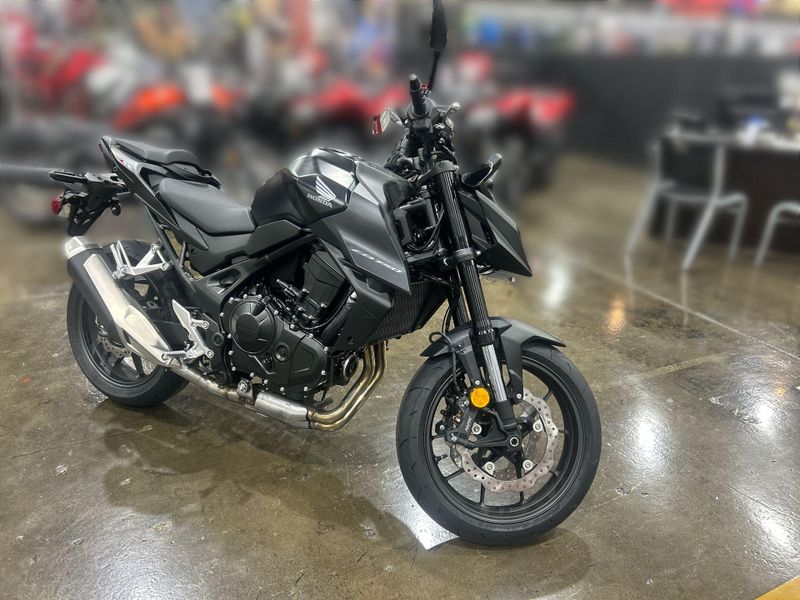 New 2025 Honda CB750 HORNET Image 16