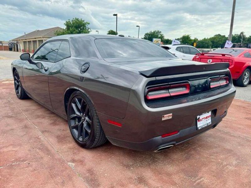 Used 2021 Dodge Challenger SXTImage 7