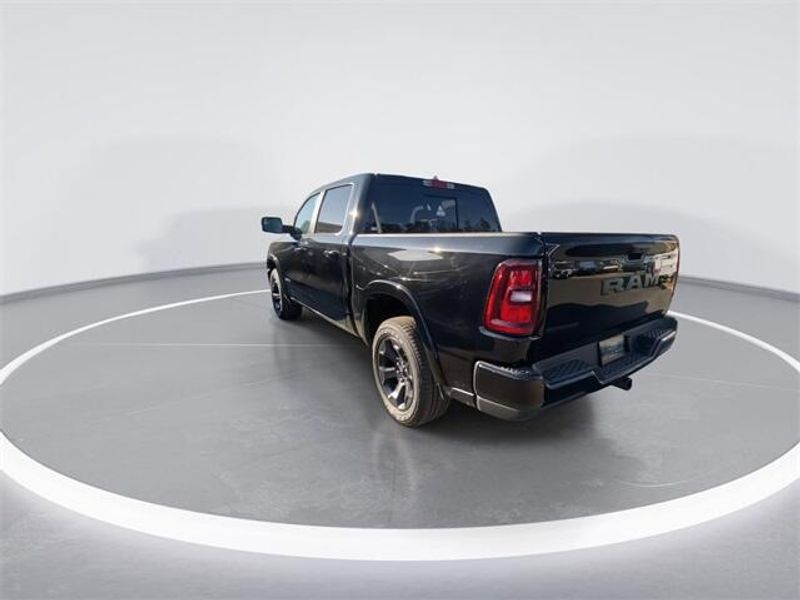 2025 RAM 1500 Big Horn Crew Cab 4x2 5