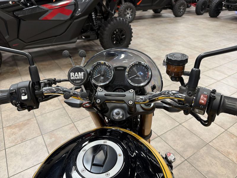 Used 2022 Kawasaki Z900RS SE Image 23