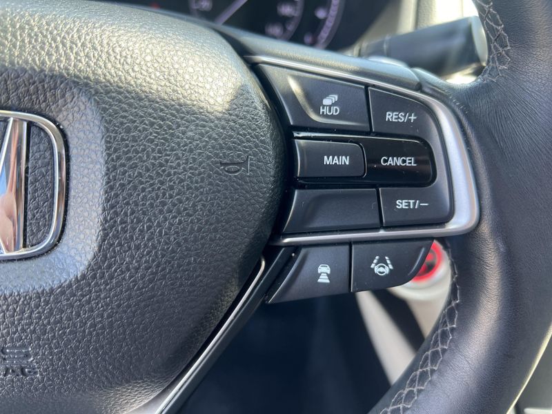 2019 Honda Accord Hybrid TouringImage 12