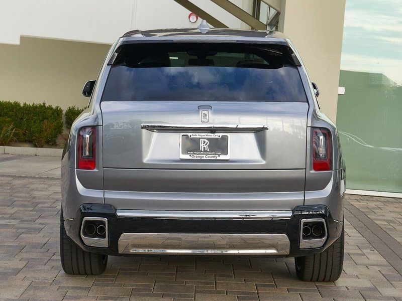 New 2026 Rolls-Royce Cullinan Image 9